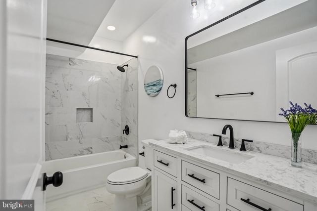 3108 ADAMS ST NE, Washington, DC 20018