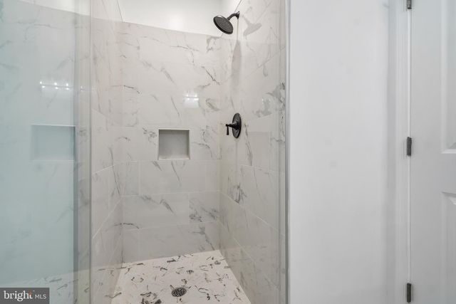 3108 ADAMS ST NE, Washington, DC 20018