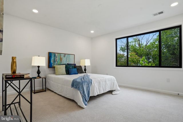 3108 ADAMS ST NE, Washington, DC 20018