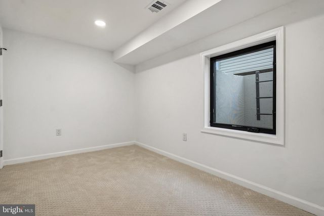 3108 ADAMS ST NE, Washington, DC 20018