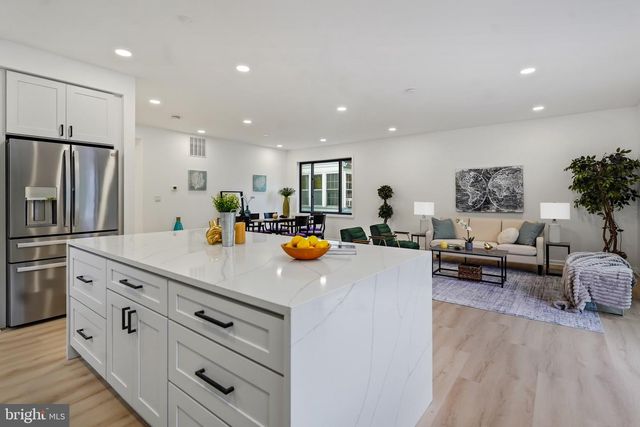 3108 ADAMS ST NE, Washington, DC 20018