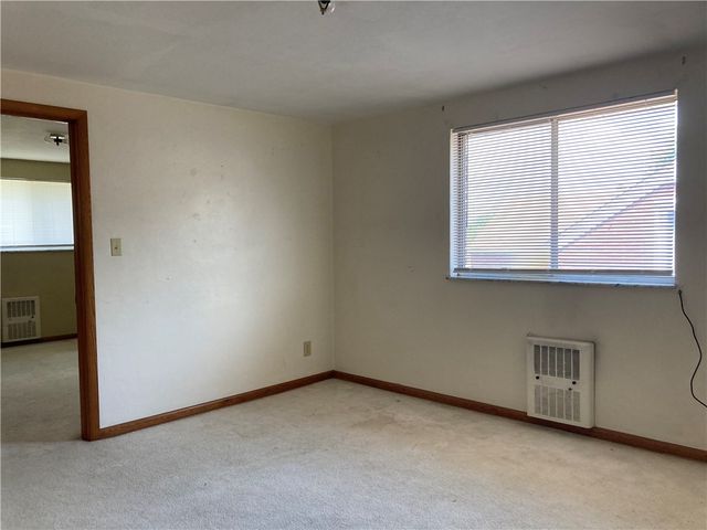 710 Lewis ave 3, Jeannette, PA 15644