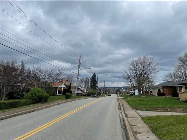 710 Lewis ave 3, Jeannette, PA 15644