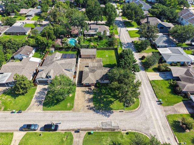 9602 Long Branch Lane, Houston, TX 77055