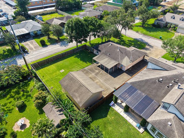 9602 Long Branch Lane, Houston, TX 77055