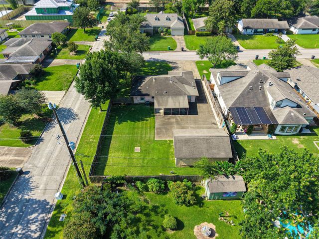 9602 Long Branch Lane, Houston, TX 77055