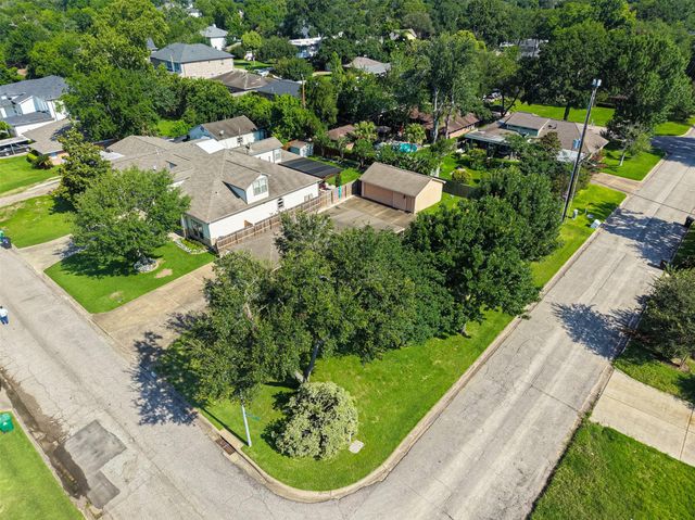 9602 Long Branch Lane, Houston, TX 77055