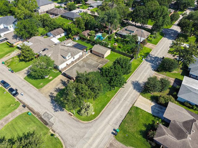 9602 Long Branch Lane, Houston, TX 77055