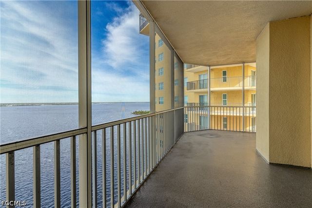 2745 1st ST 1406, Fort Myers, FL 33916