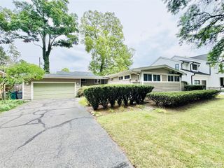 995 Woodlea Street, Birmingham, MI 48009
