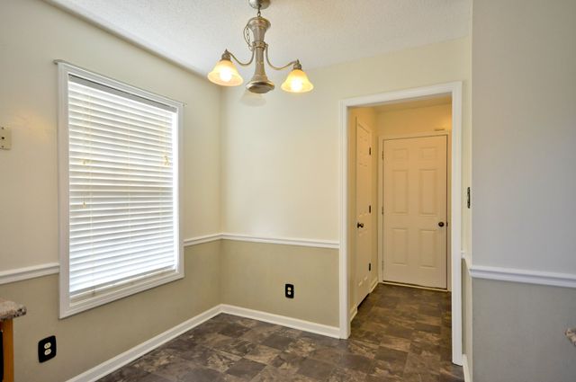 994 SILTY DR, Clarksville, TN 37042