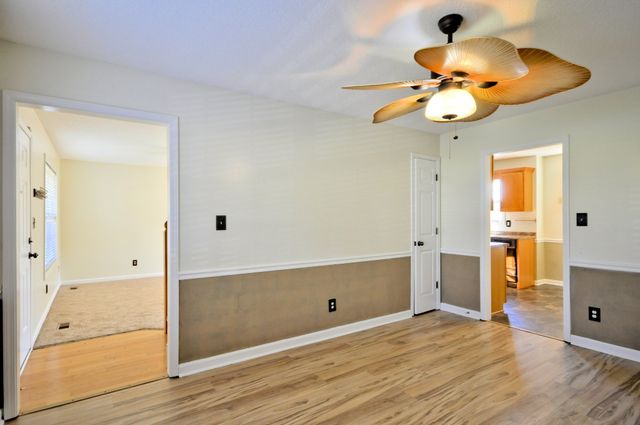 994 SILTY DR, Clarksville, TN 37042