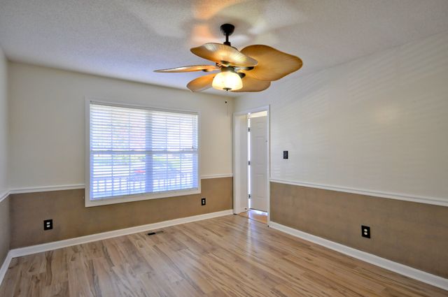 994 SILTY DR, Clarksville, TN 37042