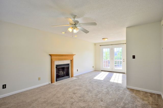 994 SILTY DR, Clarksville, TN 37042