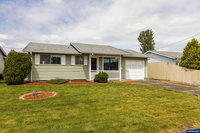 2043 Sallal Rd, Woodburn, OR 97071
