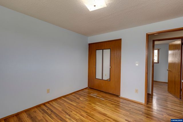 2043 Sallal Rd, Woodburn, OR 97071