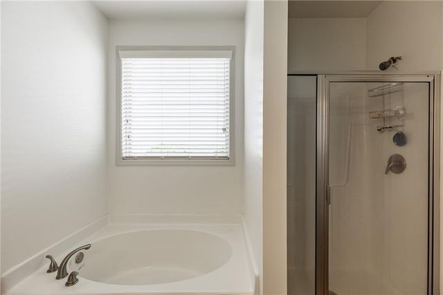 6020 Harbour Mist Drive, Flowery Branch, GA 30542