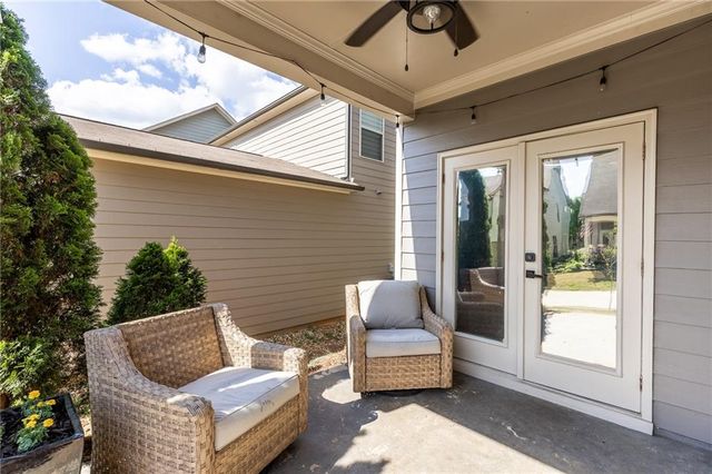 6020 Harbour Mist Drive, Flowery Branch, GA 30542