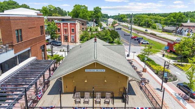 6020 Harbour Mist Drive, Flowery Branch, GA 30542