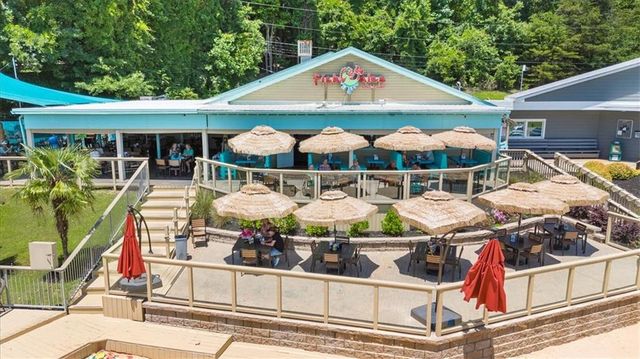 6020 Harbour Mist Drive, Flowery Branch, GA 30542