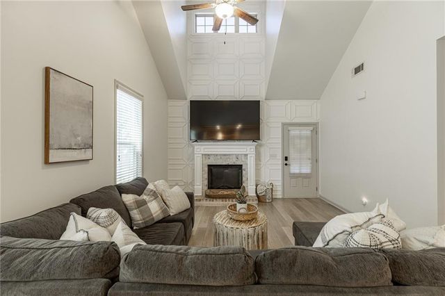 6020 Harbour Mist Drive, Flowery Branch, GA 30542