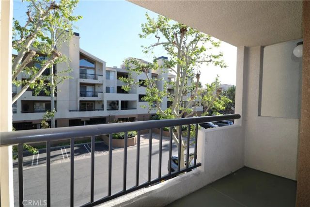 5535 Canoga 236, Woodland Hills, CA 91367