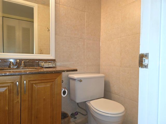 204 Kent L L, West Palm Beach, FL 33417