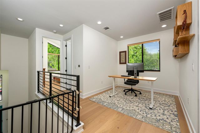 1615 Holly ST 1, Austin, TX 78702