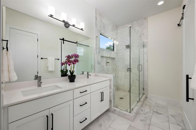 1615 Holly ST 1, Austin, TX 78702