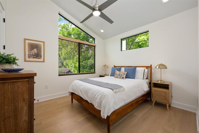 1615 Holly ST 1, Austin, TX 78702