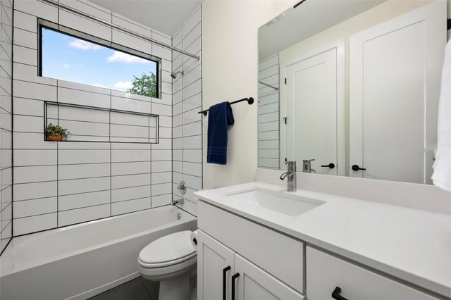 1615 Holly ST 1, Austin, TX 78702