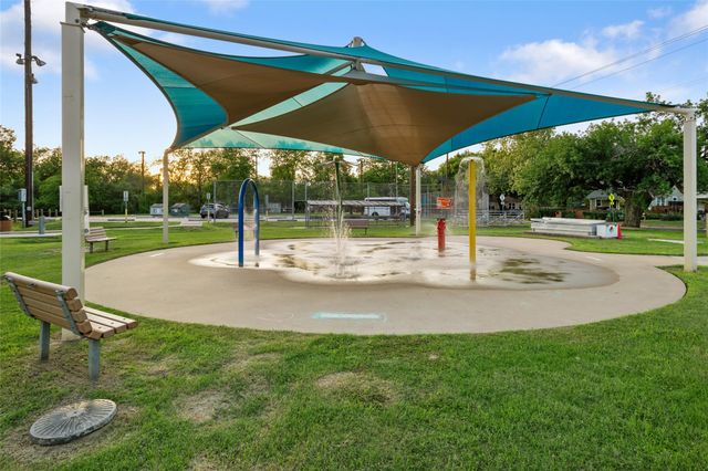 1615 Holly ST 1, Austin, TX 78702