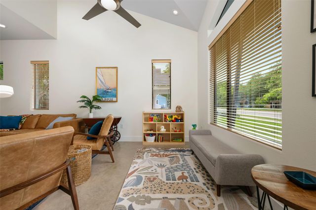 1615 Holly ST 1, Austin, TX 78702