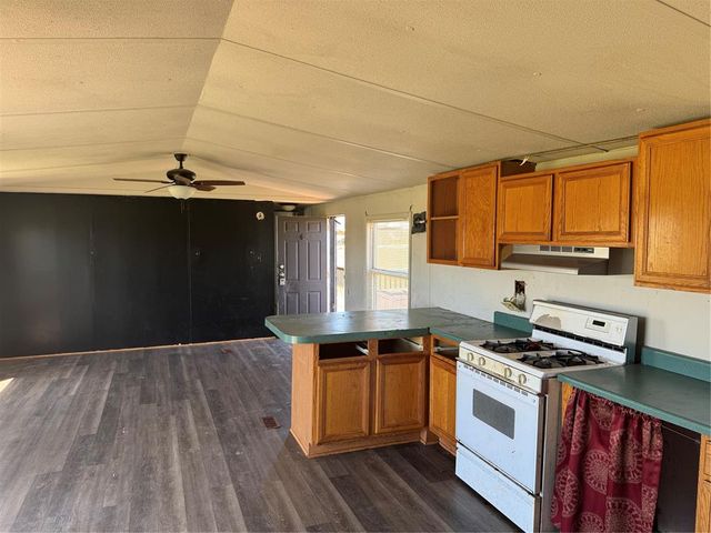20322 Running Horse Road, Tecumseh, OK 74873