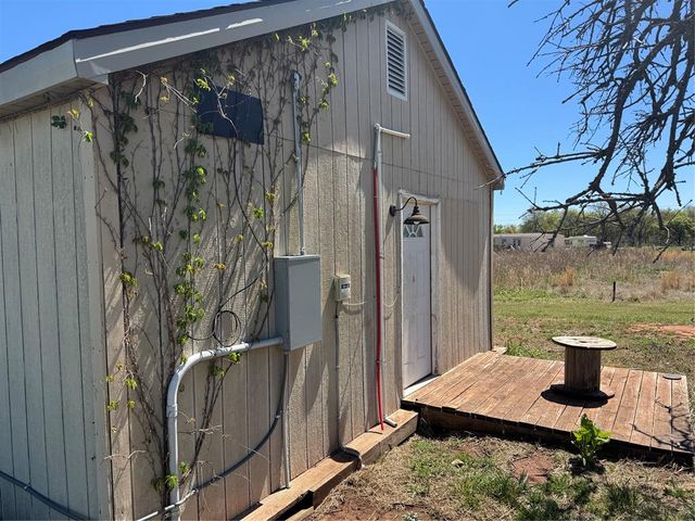 20322 Running Horse Road, Tecumseh, OK 74873