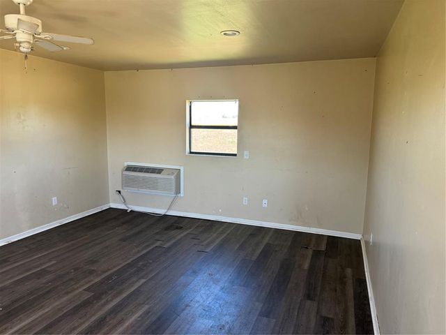 20322 Running Horse Road, Tecumseh, OK 74873