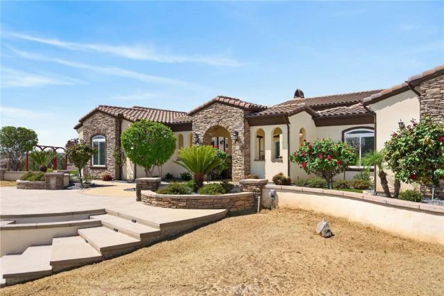 6355 Cresthaven, Riverside, CA 92506