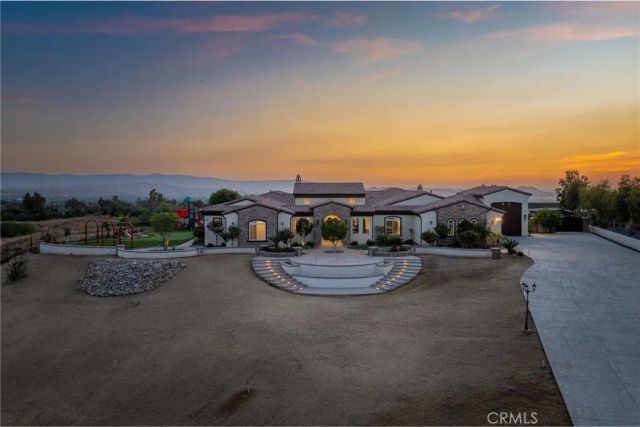 6355 Cresthaven, Riverside, CA 92506