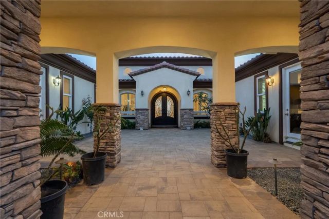 6355 Cresthaven, Riverside, CA 92506