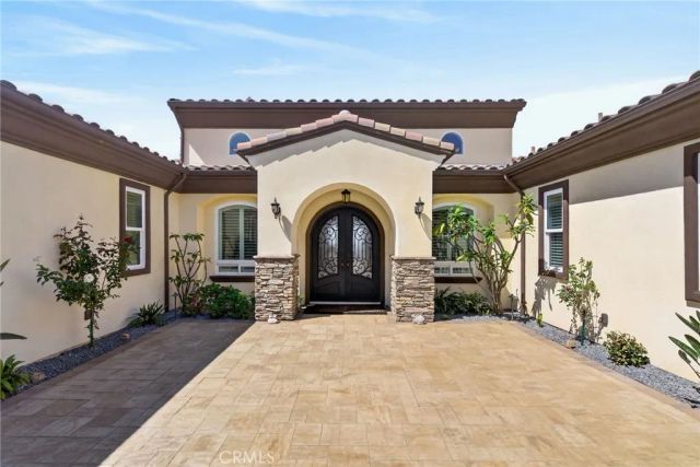 6355 Cresthaven, Riverside, CA 92506