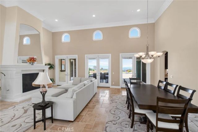 6355 Cresthaven, Riverside, CA 92506