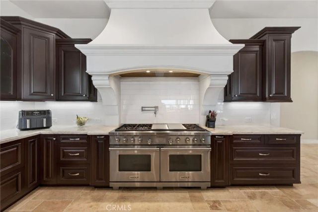 6355 Cresthaven, Riverside, CA 92506