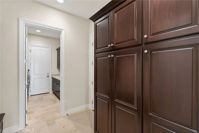 6355 Cresthaven, Riverside, CA 92506