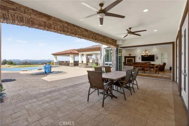 6355 Cresthaven, Riverside, CA 92506