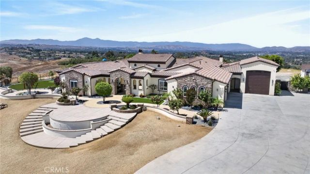 6355 Cresthaven, Riverside, CA 92506