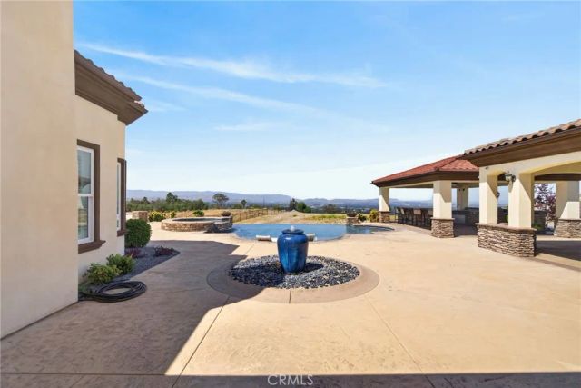 6355 Cresthaven, Riverside, CA 92506