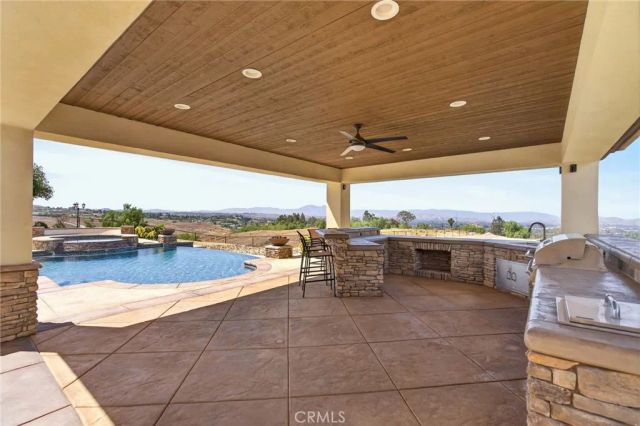 6355 Cresthaven, Riverside, CA 92506
