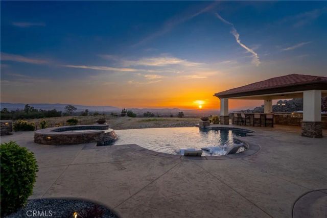 6355 Cresthaven, Riverside, CA 92506