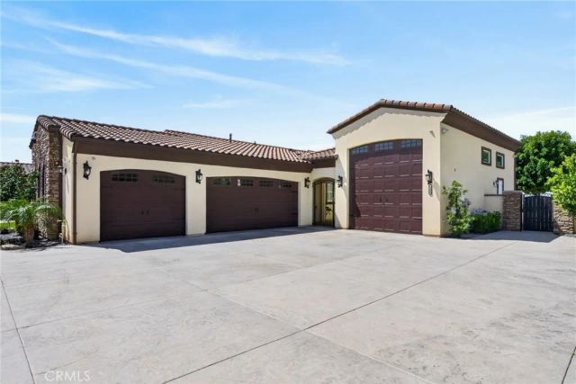 6355 Cresthaven, Riverside, CA 92506