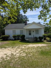 304 N Third Street, Saint Pauls, NC 28384